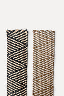 Élastique en raphia bicolore de 5 cm de large, alliant souplesse et maintien. 