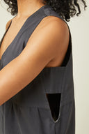 Playsuit pattern – Close-up of the side, playsuit charcoal grey, side seam and wide straps – Atelier Brunette