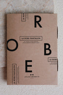 Patron Robe Pantalon Pochette – étui kraft imprimé LA ROBE PANTALON, couverture packaging – Atelier Brunette