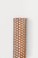 Sangle en raphia naturel tissé de 4 cm de large, ornée d'un élégant motif canage.