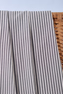 Tissu Sunray rayures vert forêt profond au mètre – légèrement transparent – Atelier Brunette