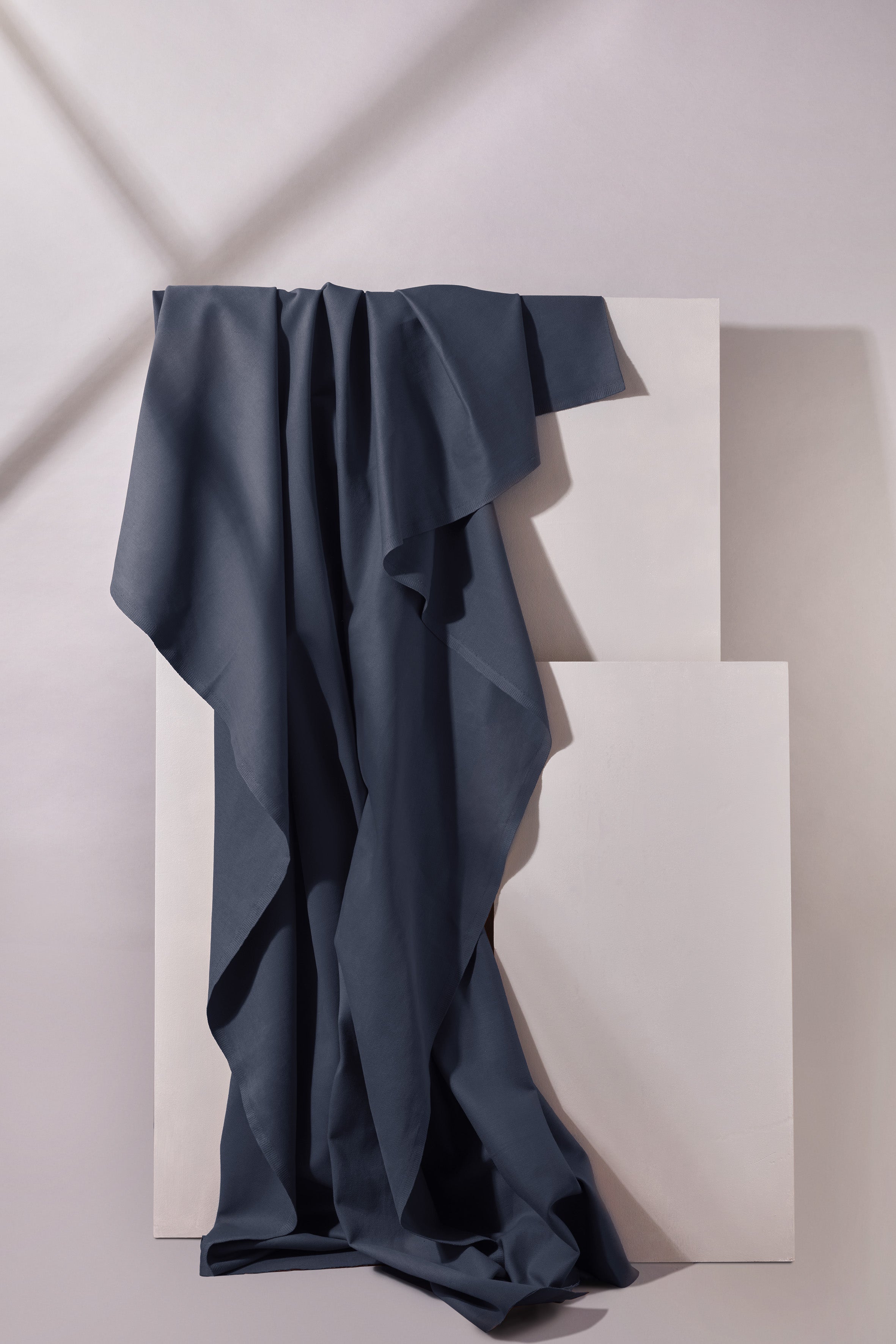 Tissu Gabardine Deep Charcoal