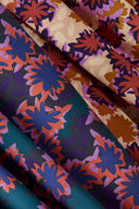 Tissu Waterlily imprimé bleu nuit marine au mètre – floral aquatique – Atelier Brunette